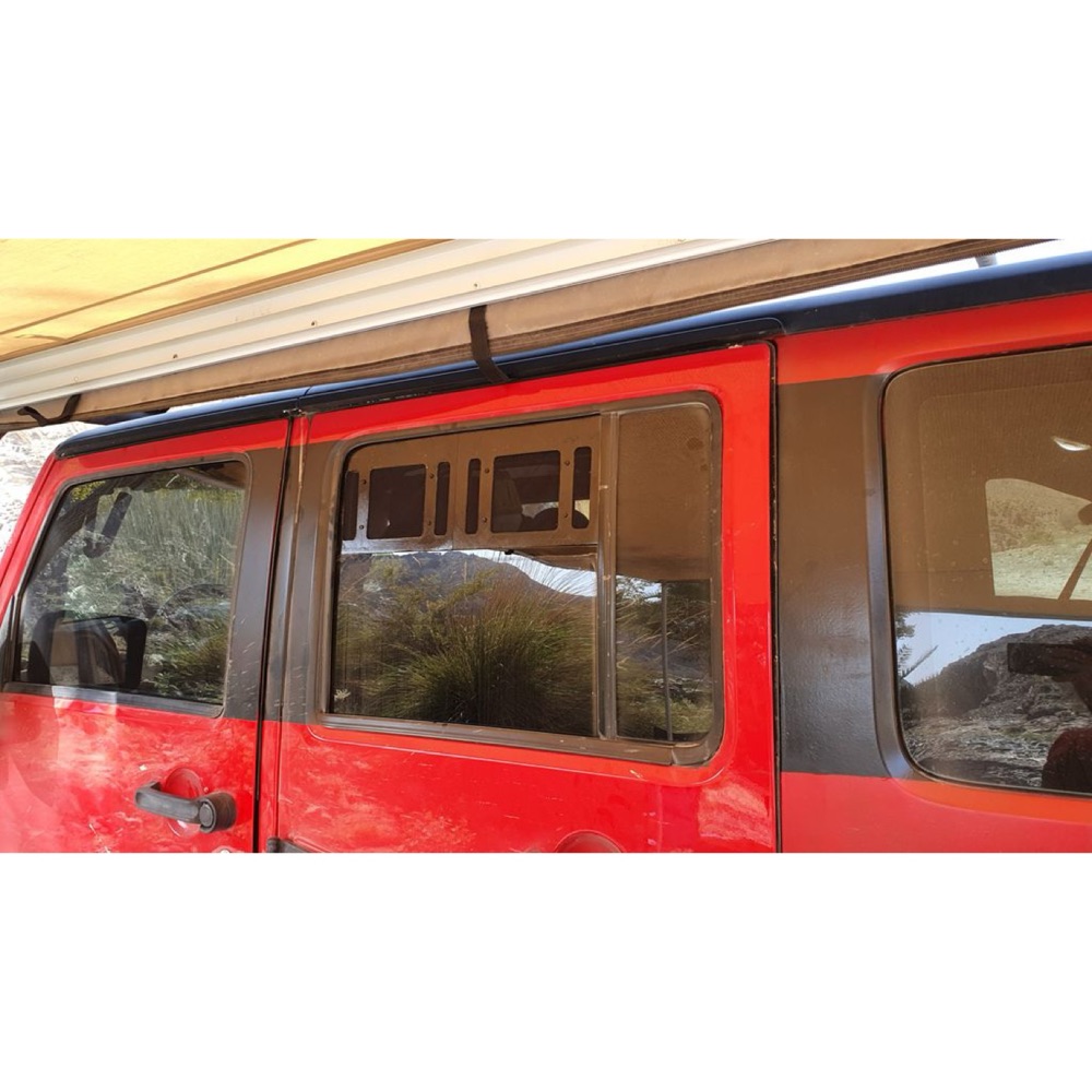 Jeep Wrangler Pencere Sinekliği görsel 2