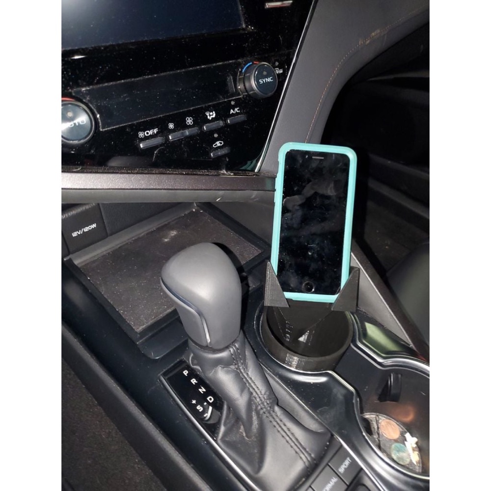 2018 Toyota Camry Bardaklık Telefon Yuvası