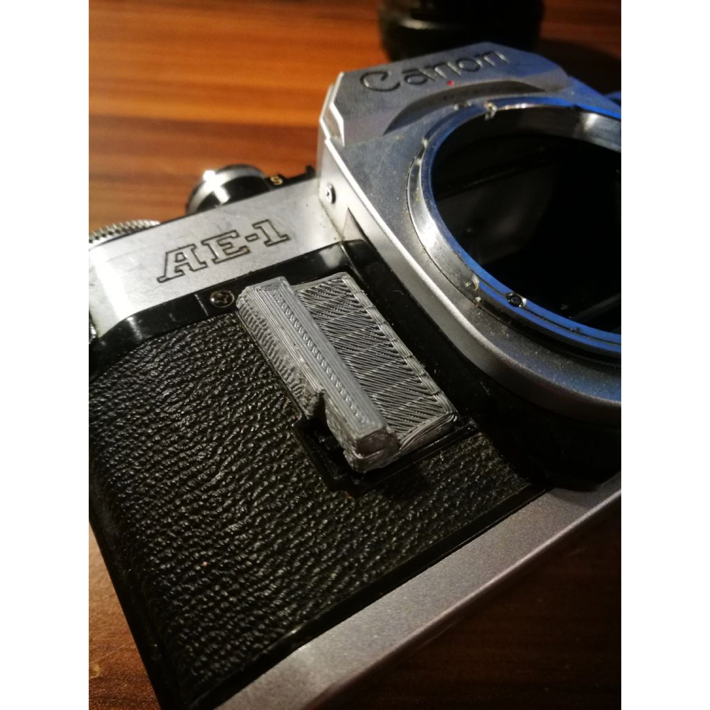 Canon AE-1 için Pil Bölmesi Kapağı görsel 3