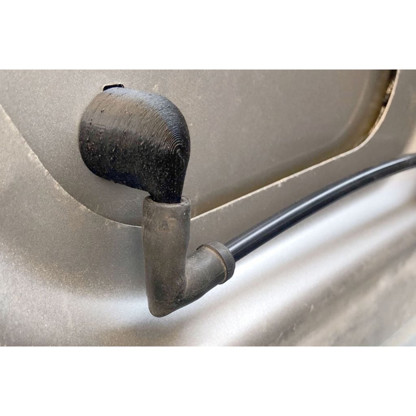 Chevrolet Ön Cam Suyu Fışkırtma Nozulu görsel 2