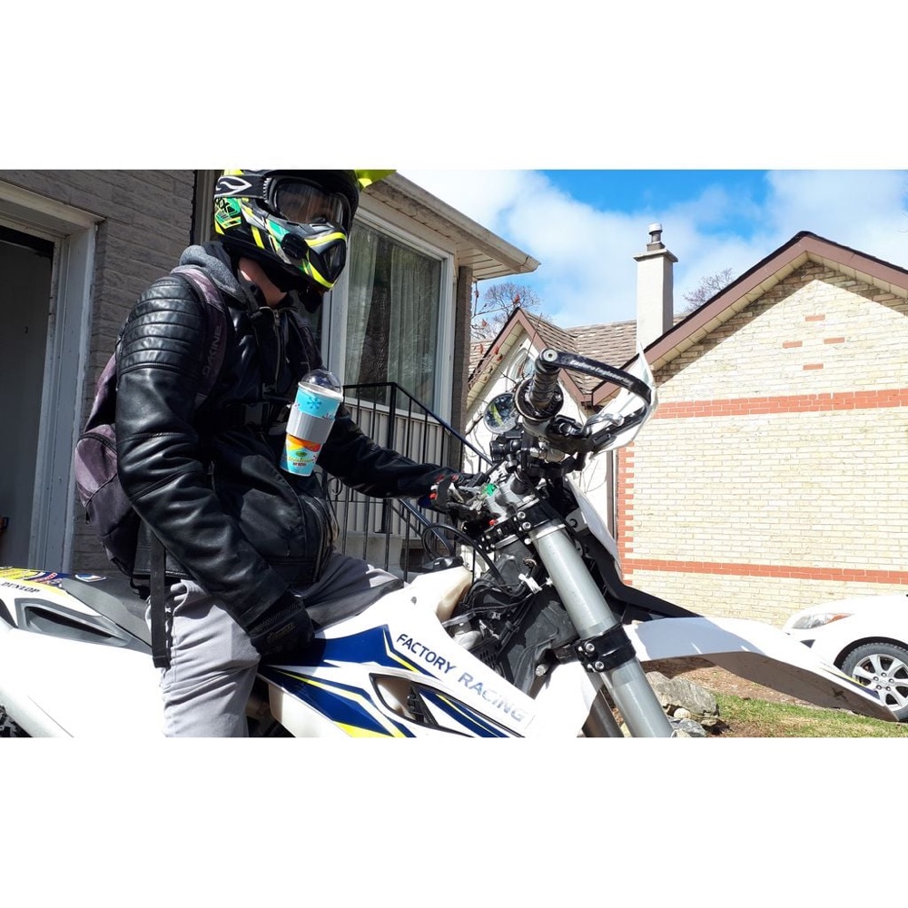 Bisiklet ve Motosiklet Göğüs Askısı Bardak Tutucusu görsel 2