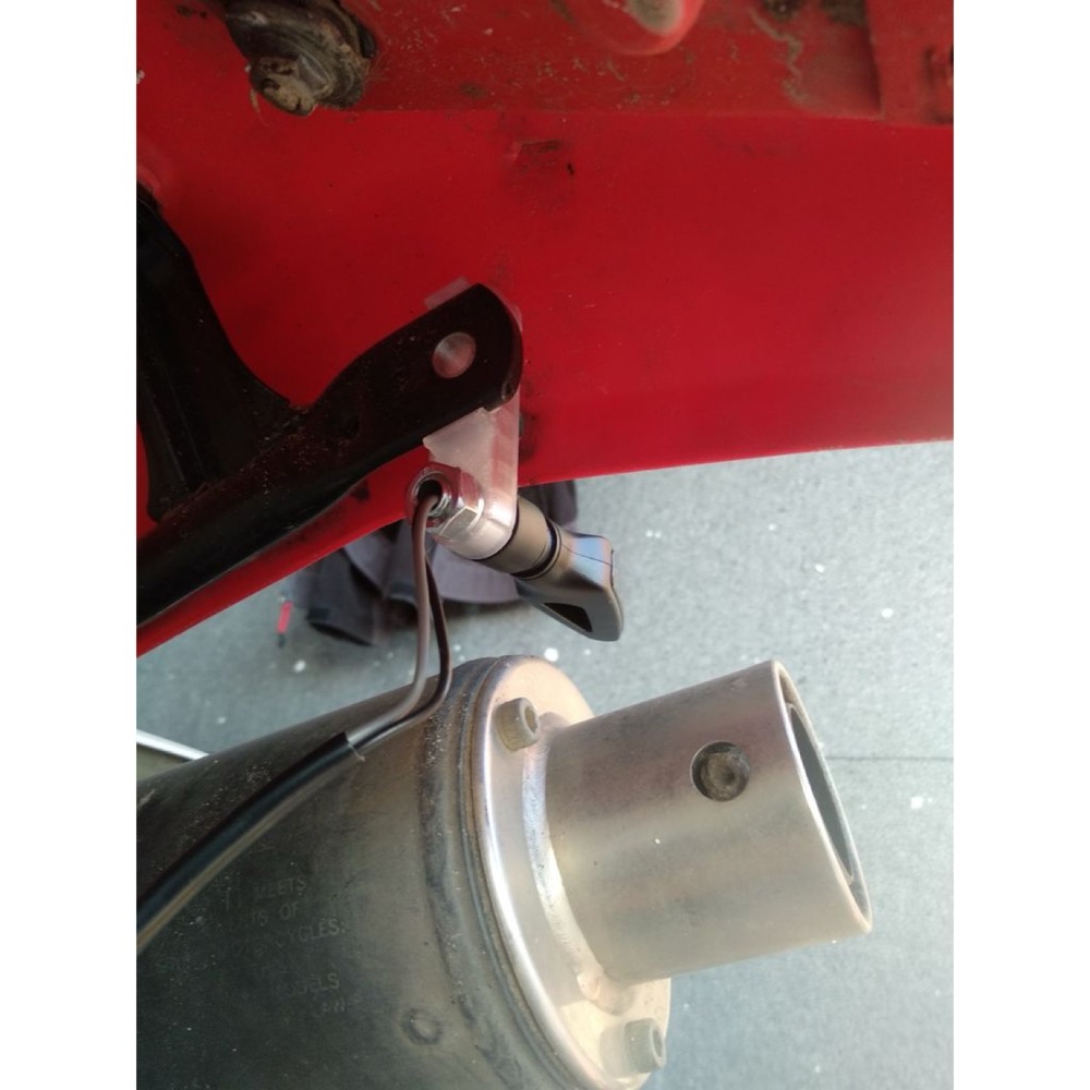 Honda XR400 Sinyal Lambası Tutucu görsel 3