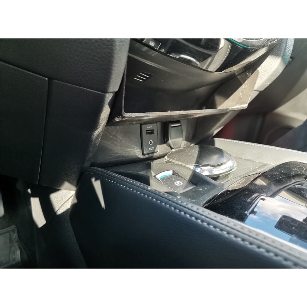 Nissan X-Trail T32 klima altı raf