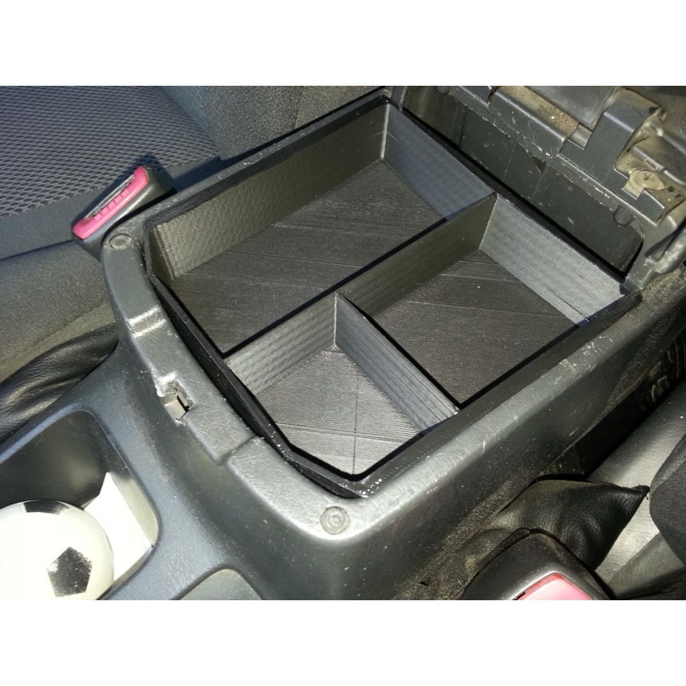Toyota RAV4 Kolçak İçi Düzenleyici (2000-2005)