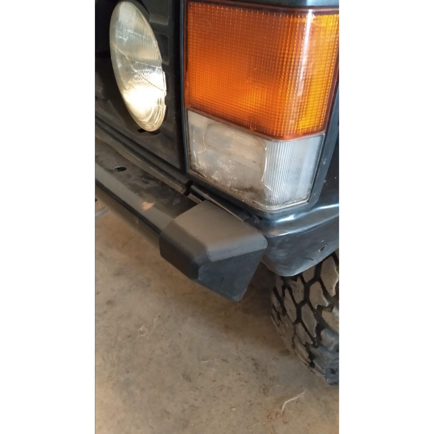 Range Rover Classic Ön Tampon Köşe Parçası