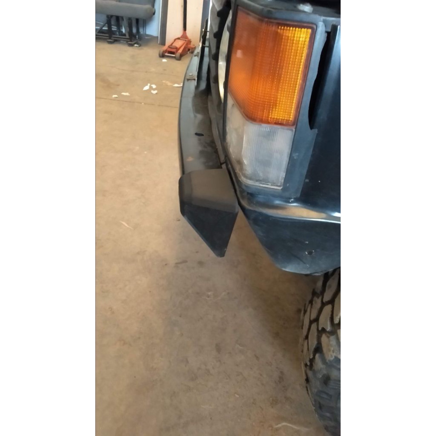 Range Rover Classic Ön Tampon Köşe Parçası görsel 3
