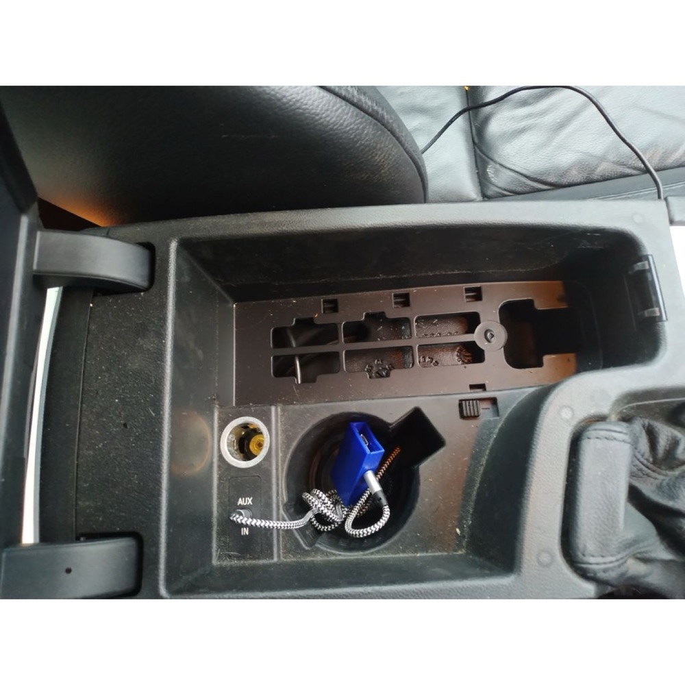 Telefon Yuvası Yerine Saklama Tepsisi (BMW E9x Uyumlu)