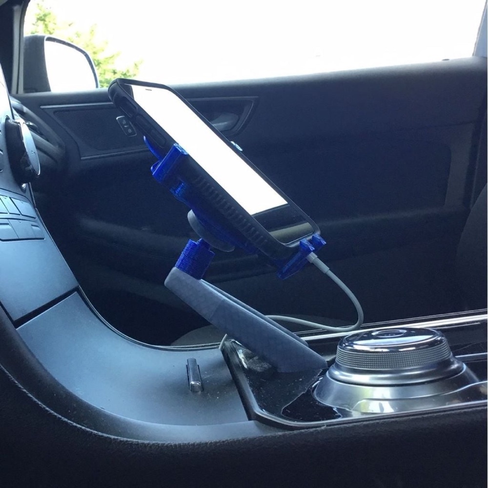 Ford Edge (2019) Telefon Tutucu görsel 2