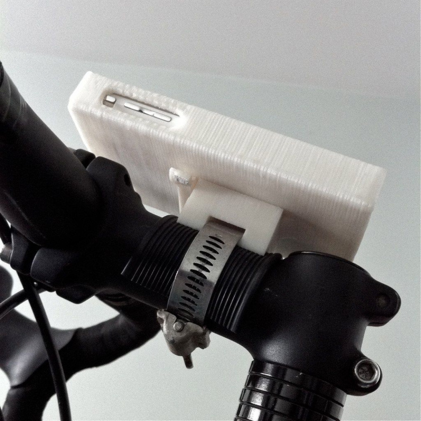 Bisiklet iPhone 3G/3GS Klips Tutucusu