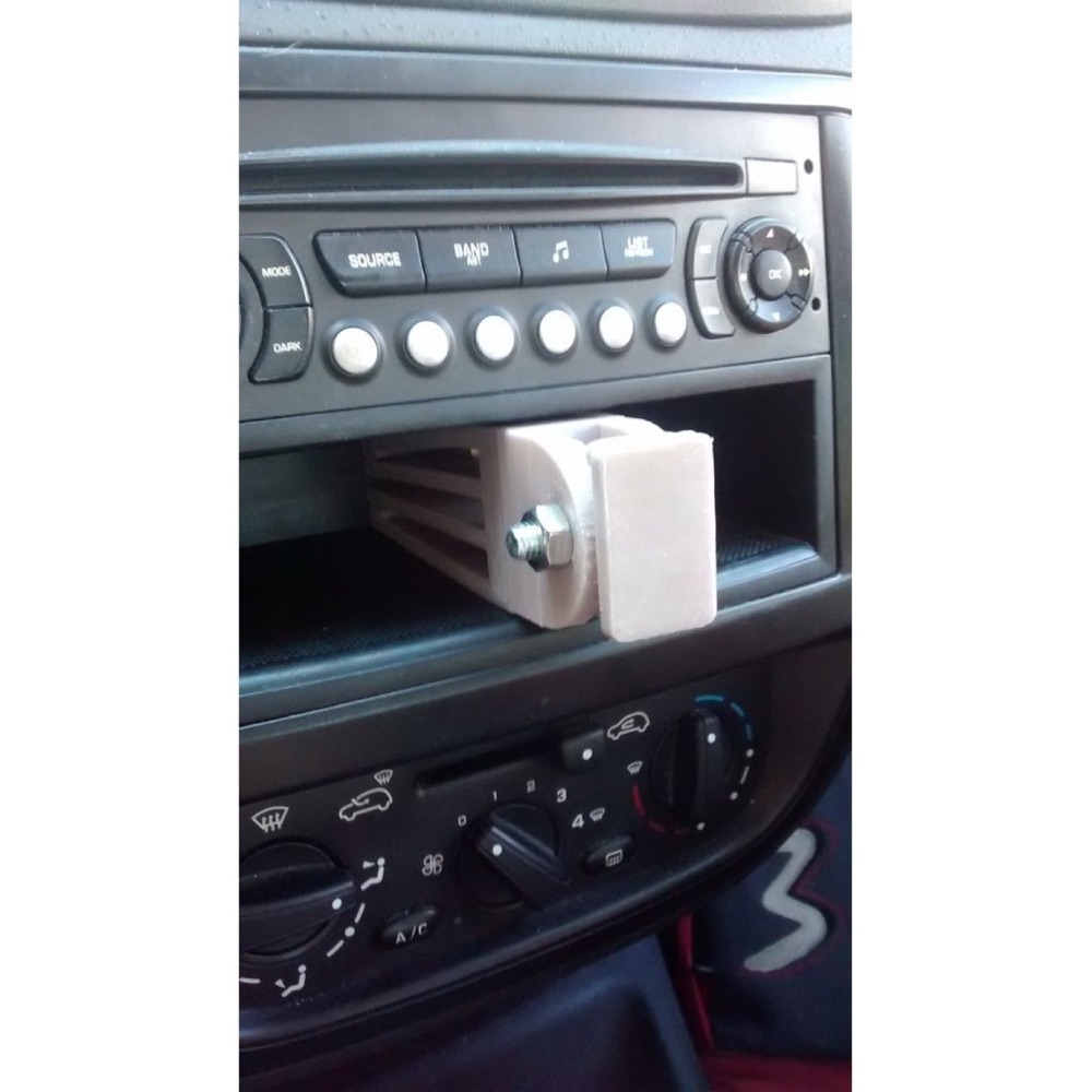 Citroën C3 Değiştirilebilir Telefon Tutucusu görsel 4