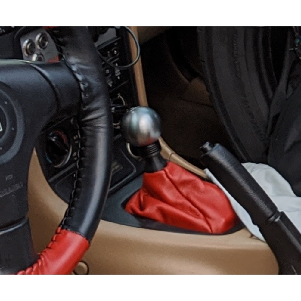 Mazda MX-5 Vites Körüğü Boşluk Dolgusu
