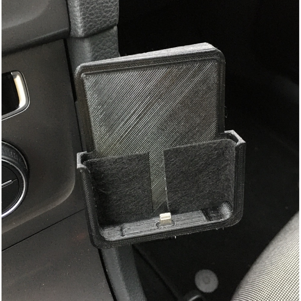 VW Passat / Golf iPhone X-XS Kılıf Montajı görsel 5