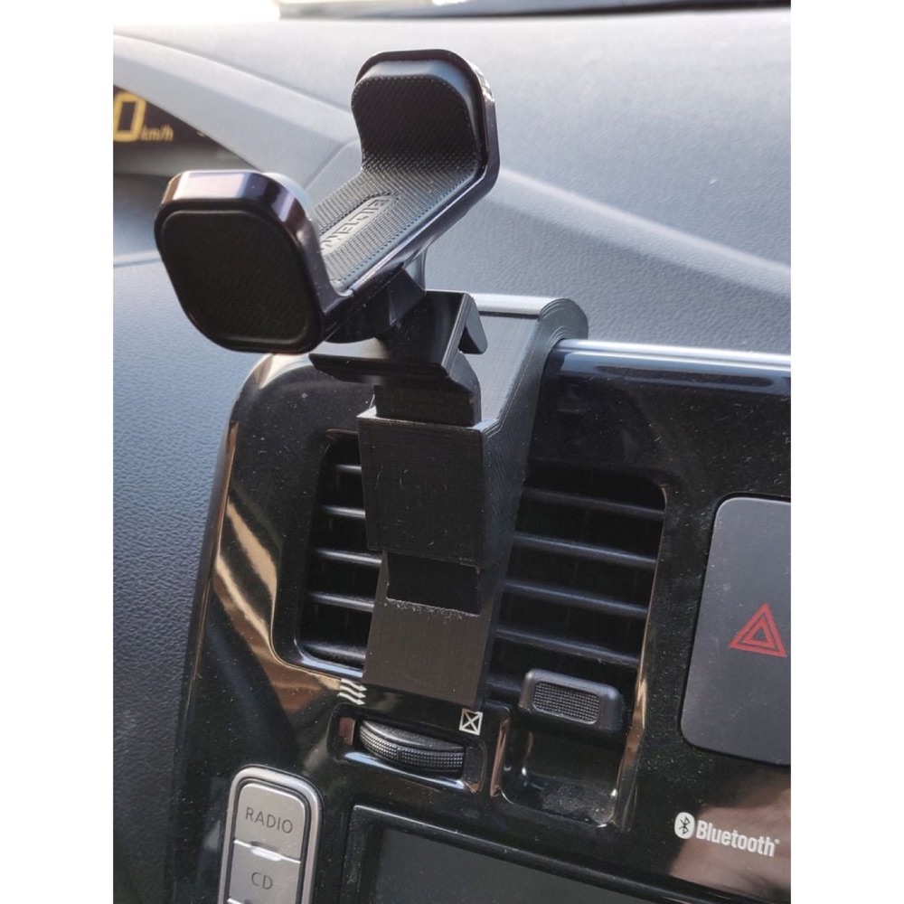 Nissan Leaf (2011-2018) evrensel telefon tutucu adaptörü