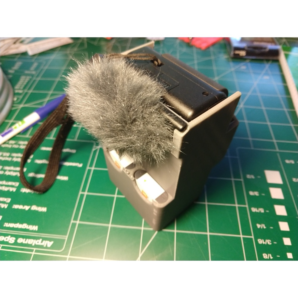 Sony ZV-1 için Koruyucu Taşıma Kutusu (Yedek Pil Yuvalı)