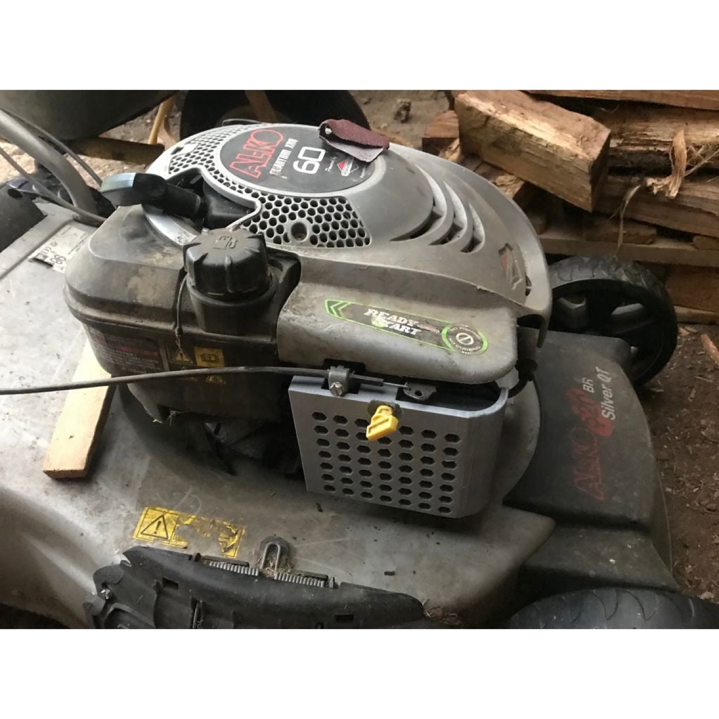 Briggs & Stratton Çim Biçme Makinesi Filtre Muhafazası görsel 2