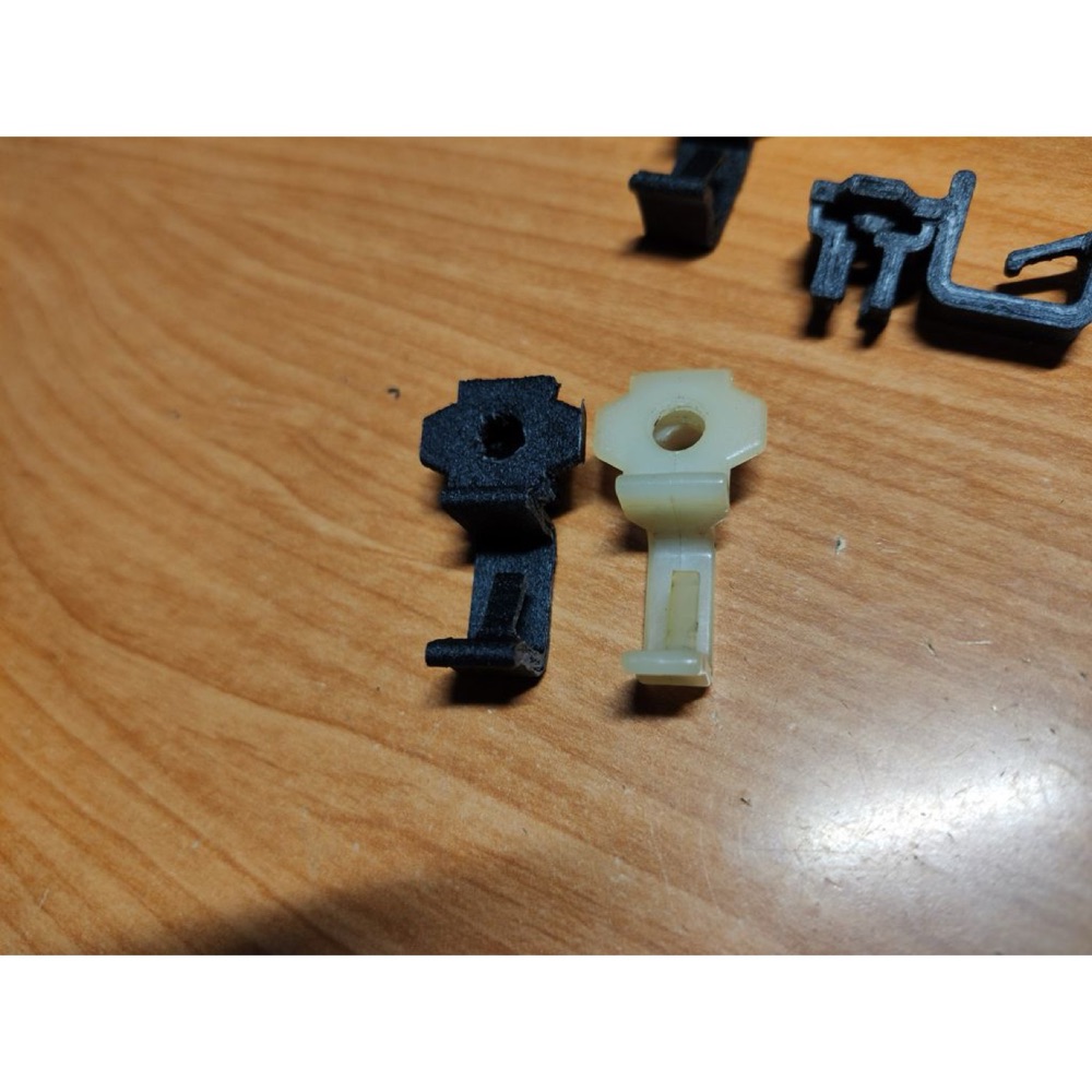 Nissan Skyline BNR32 kablo demeti tutucusu (24227-H8500)