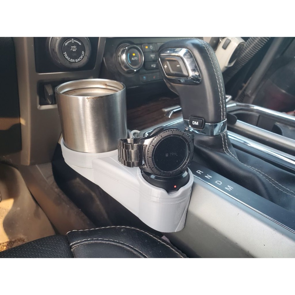 Ford F-150 Bardaklık + Saat Şarj Standı