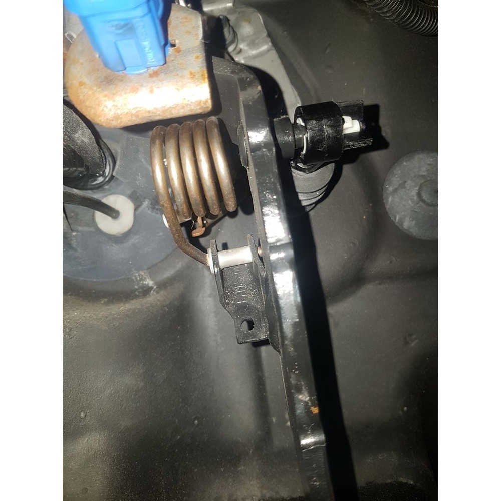 Renault Clio 3 Debriyaj Silindiri Top Yuvası görsel 2