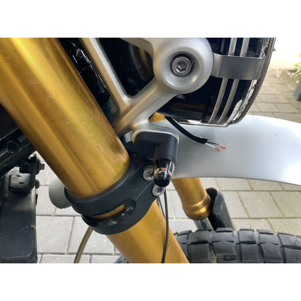 Triumph Sinyal Lambası Adaptörü görsel 2