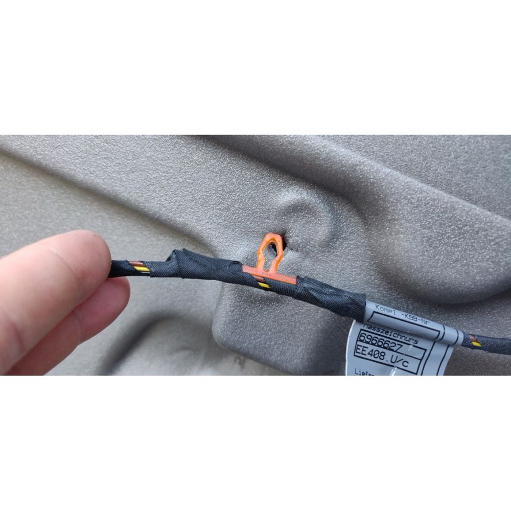 Kapı Kablo Demeti Tutucusu (BMW E61 Uyumlu) görsel 2