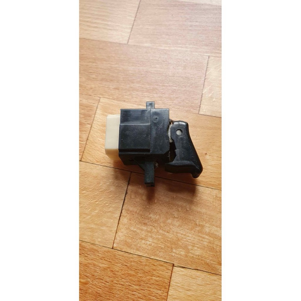 Mazda Bongo Cam Anahtarı görsel 5