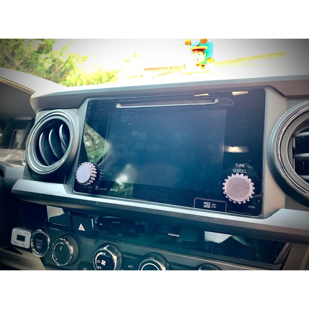 Toyota Tacoma radyo düğme kapağı