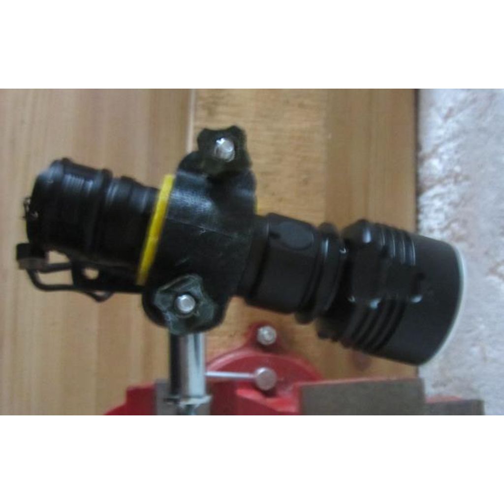 Bisiklet El Feneri Tutucusu (36 mm, Yana Yatırılabilir) görsel 1