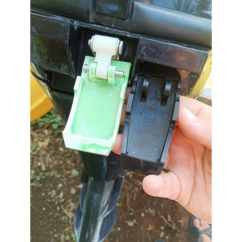 Tohatsu/Mercury Dış Motor Kaput Kilidi görsel 2