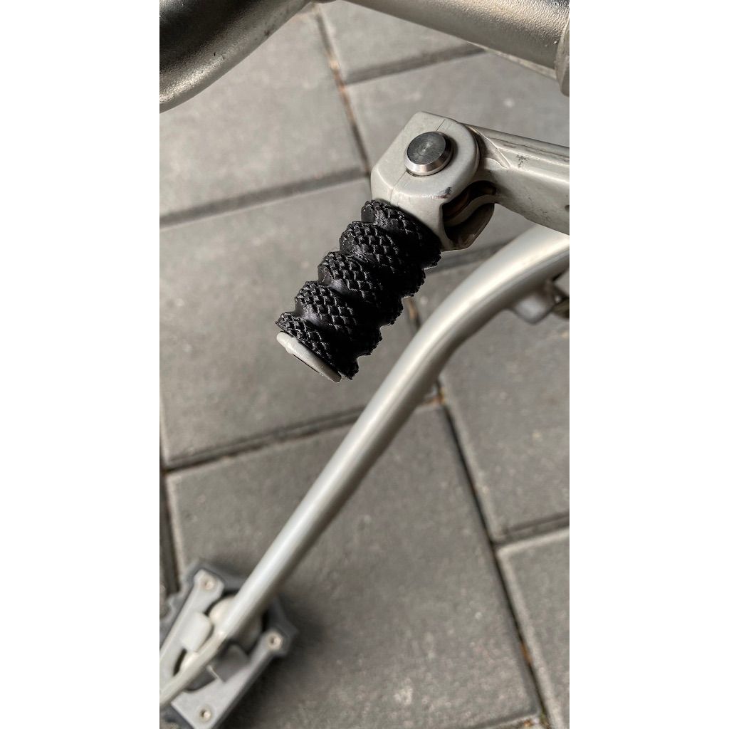Triumph Vites Kolu Lastiği görsel 2