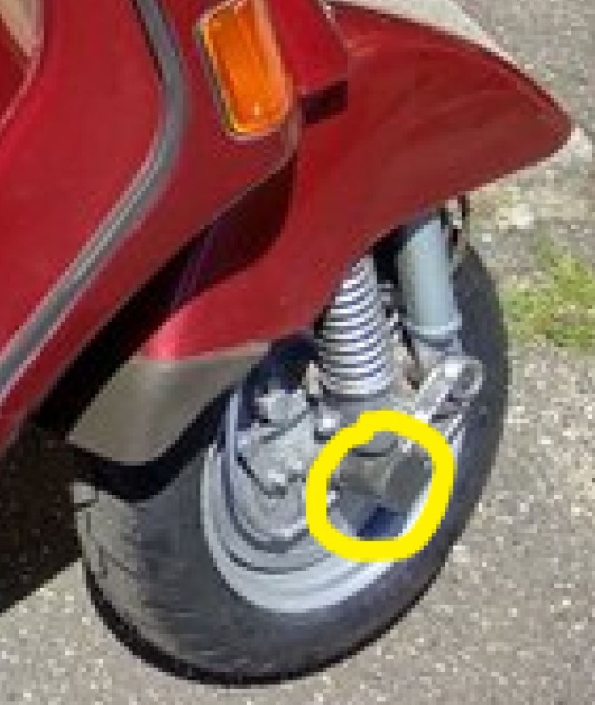 Vespa Cosa Ön Amortisör Üst Kapağı görsel 2