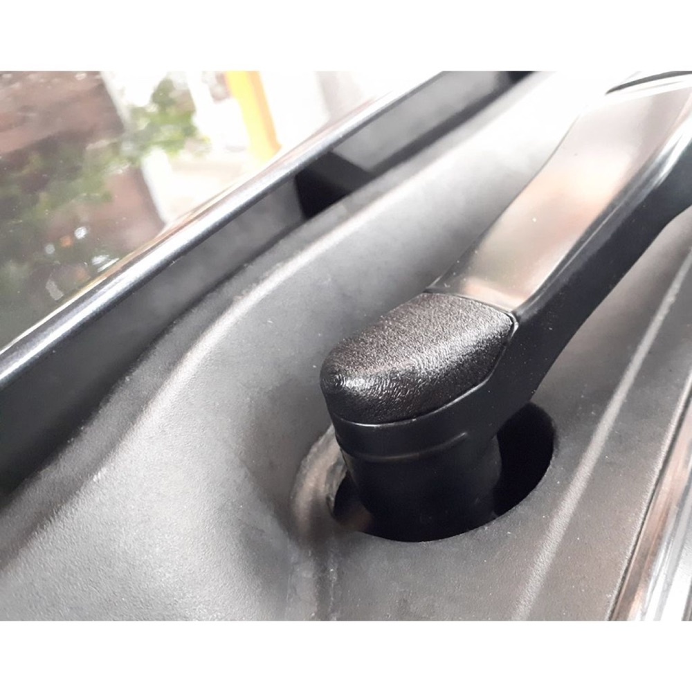 Toyota Prius III Silecek Somun Kapağı