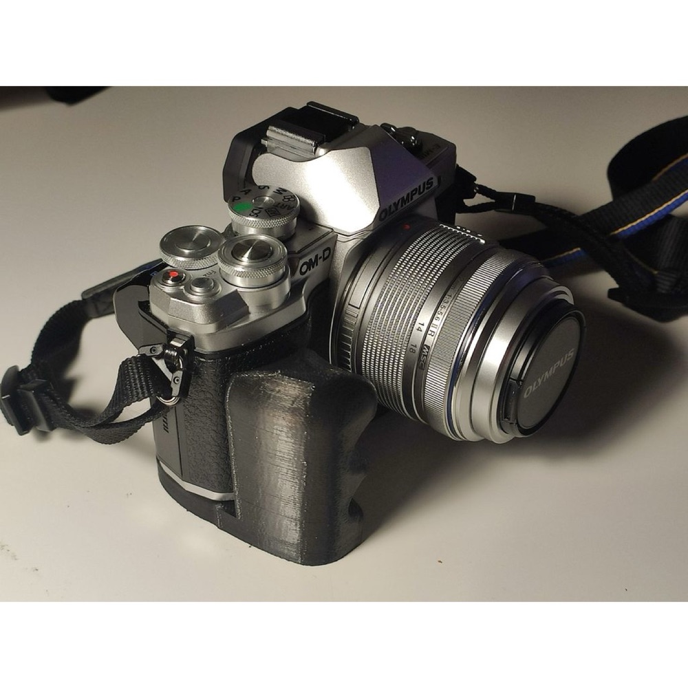 Olympus OM-D E-M10 Mark III El Tutamağı