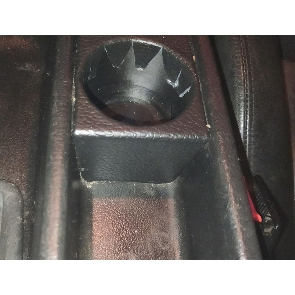 Konsol Bardaklığı Vidalı (BMW E36 Uyumlu)