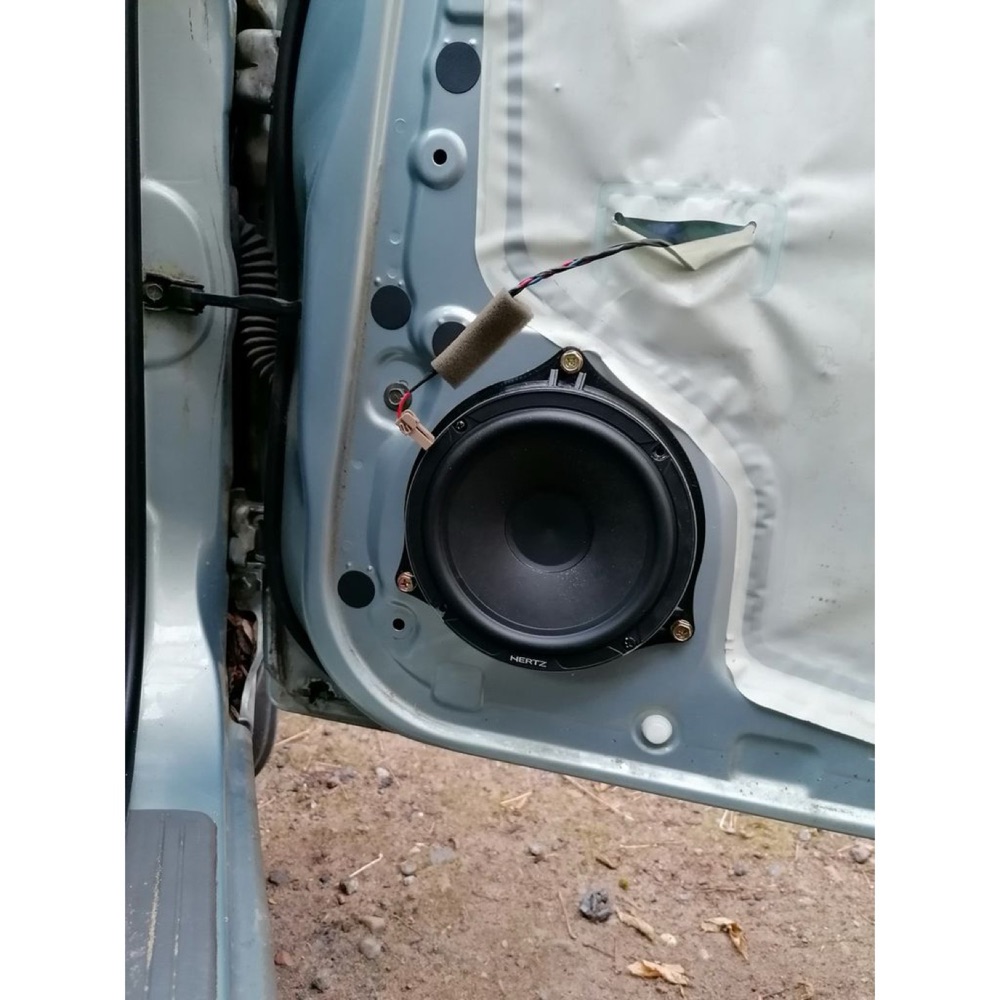 Nissan Almera Classic hoparlör aralığı