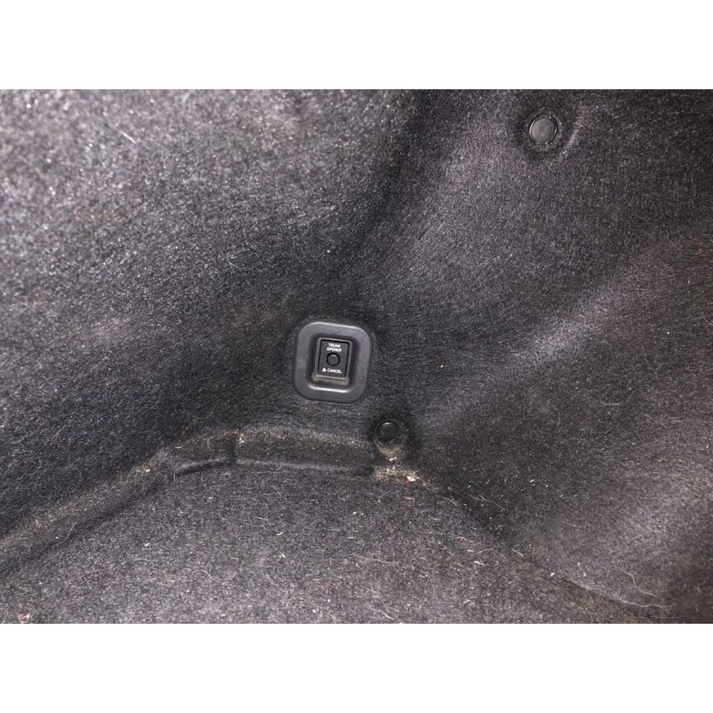 Subaru BRZ Bagaj Düğmesi Koruma Kapağı görsel 2