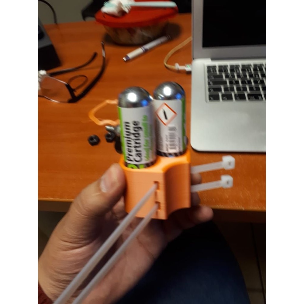 Bisiklet CO2 Kartuşu ve Şişirici Taşıyıcısı
