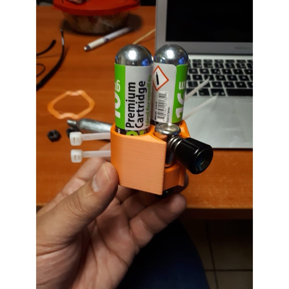 Bisiklet CO2 Kartuşu ve Şişirici Taşıyıcısı görsel 3