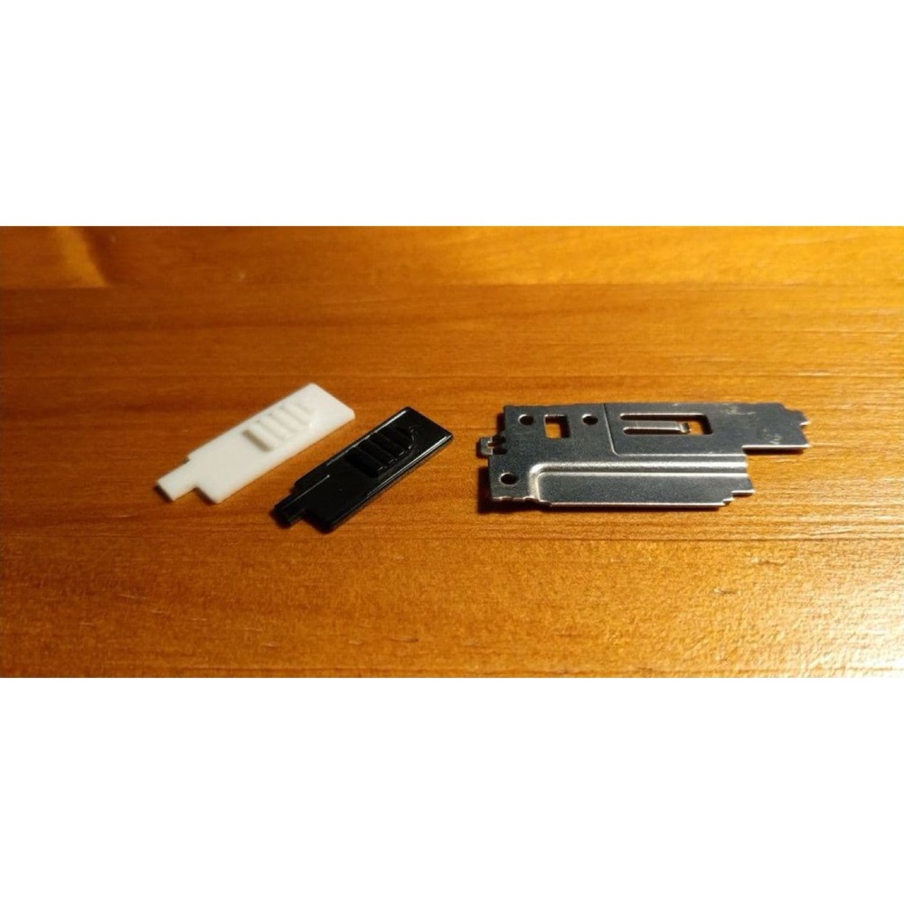 Fujifilm X70 Pil Kapağı Mandalı