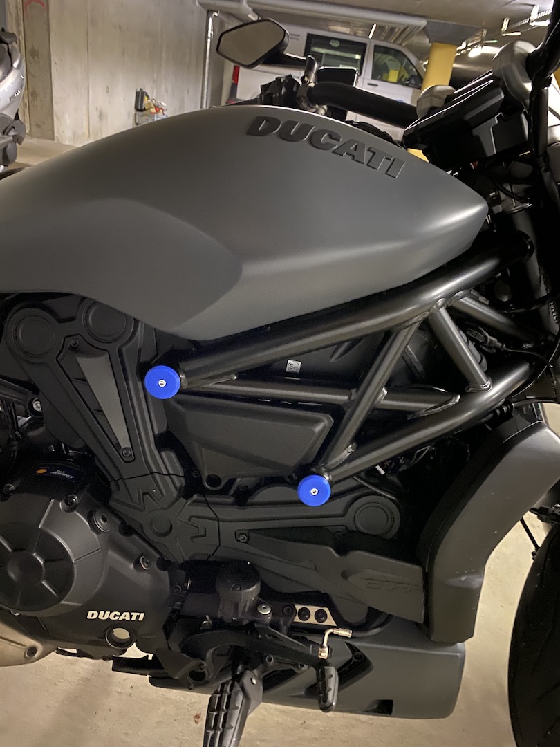 Ducati XDiavel Şase Kapağı Seti görsel 4