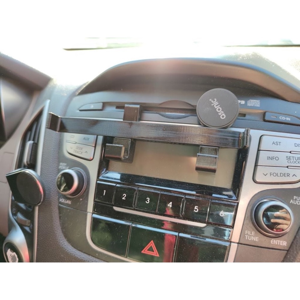Hyundai ix35 CD Yuvası Telefon Tutucusu görsel 2
