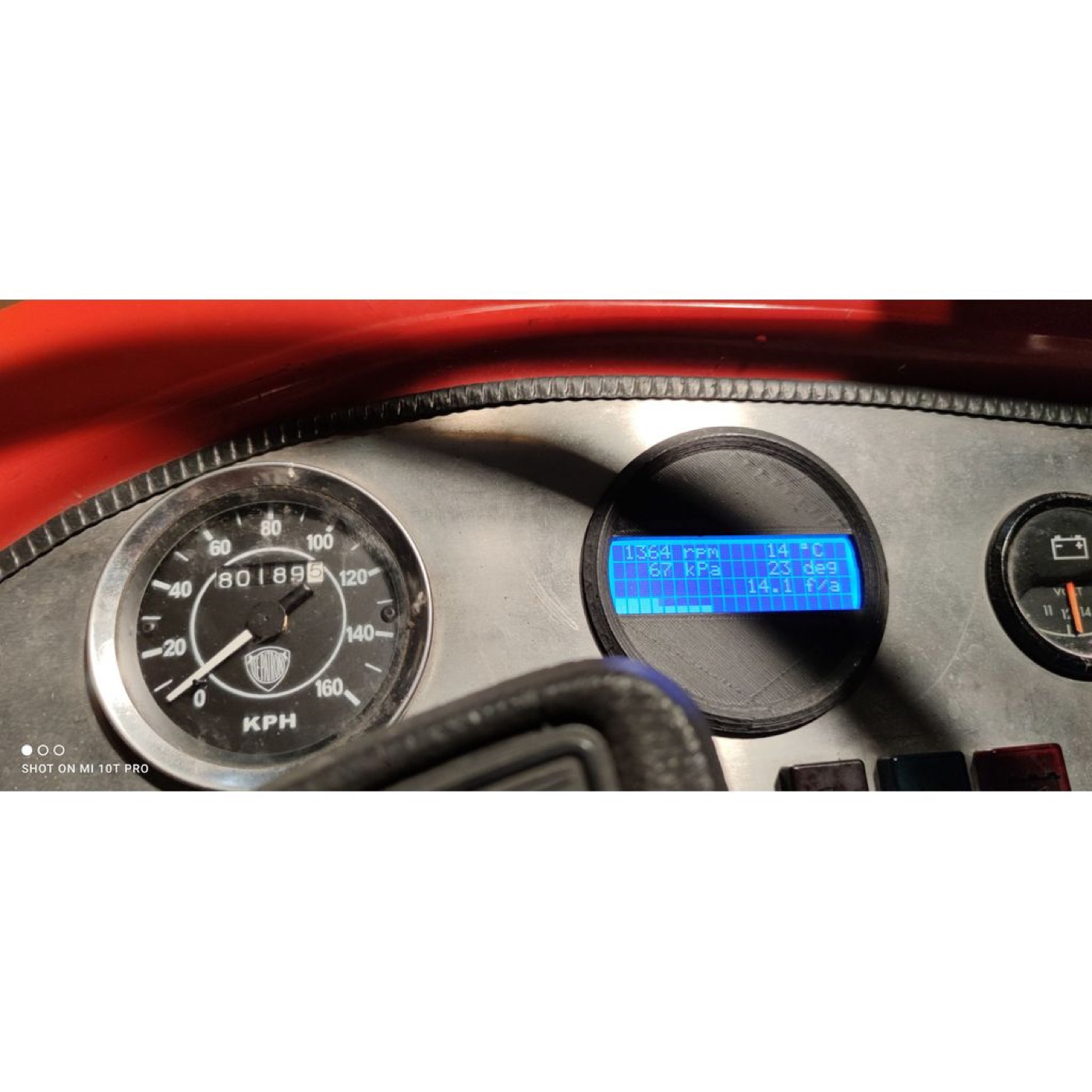 Speeduino İçin 20x4 LCD Ekran Tutucusu (Pano Gösterge Yuvası)