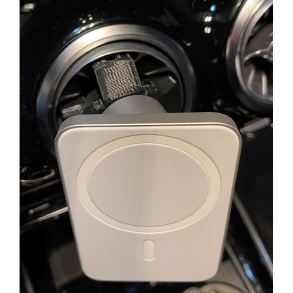 Belkin MagSafe Hava Kanalı Tutucu (Mercedes) görsel 4