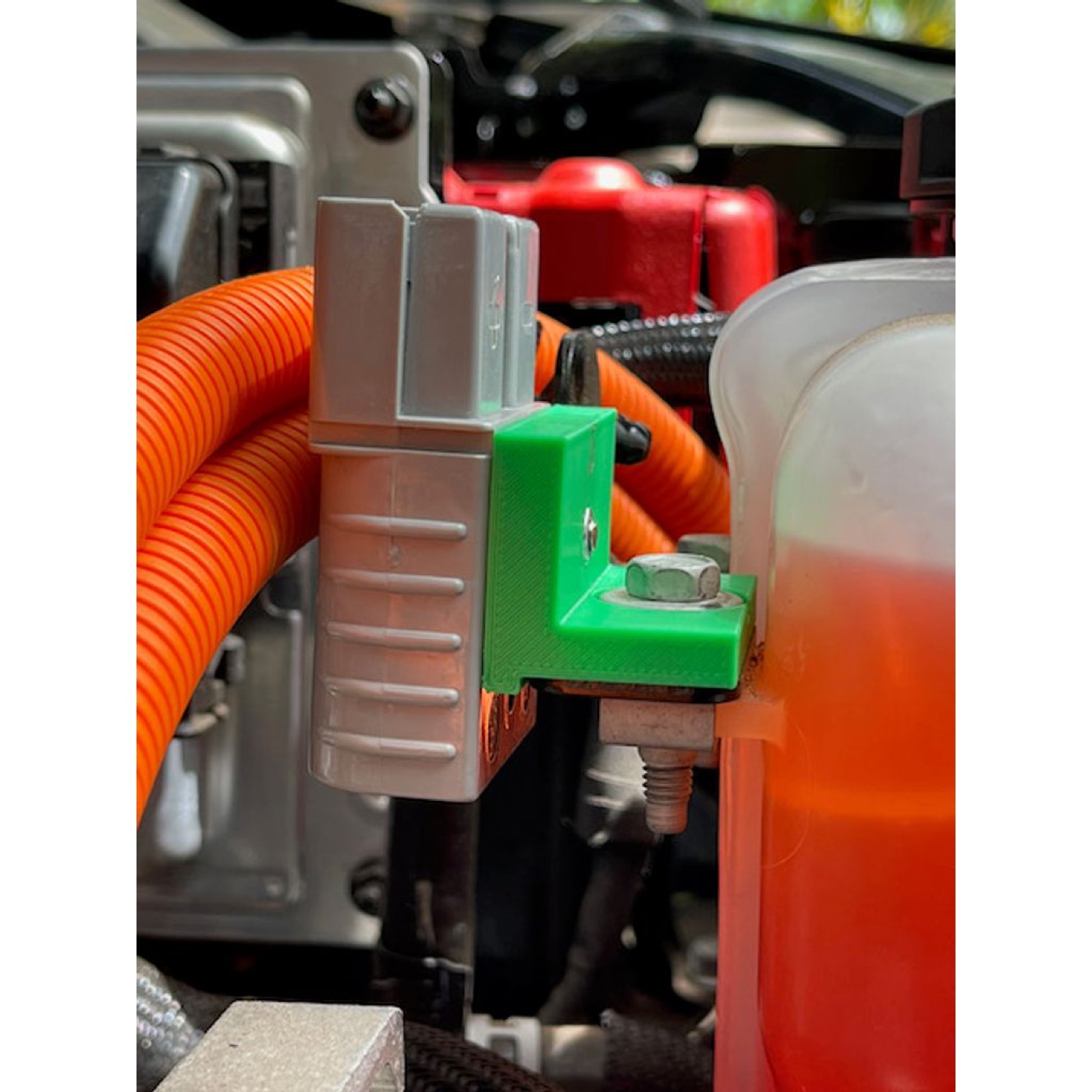 Chevrolet Bolt EV Şarj Soketi Braketi görsel 4