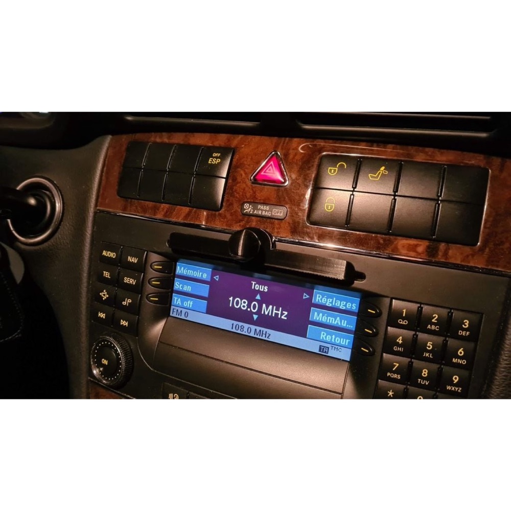 CD Slot Telefon Tutucu (Mercedes W203 Uyumlu) görsel 3