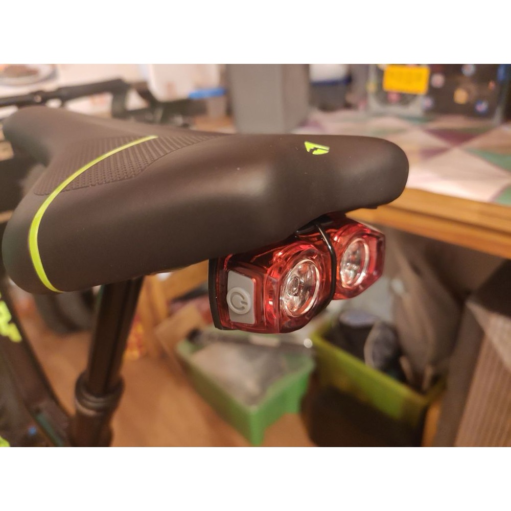 Bisiklet Sele Arka Işık Montajı (Brompton/Merida V-Mount Uyumlu)