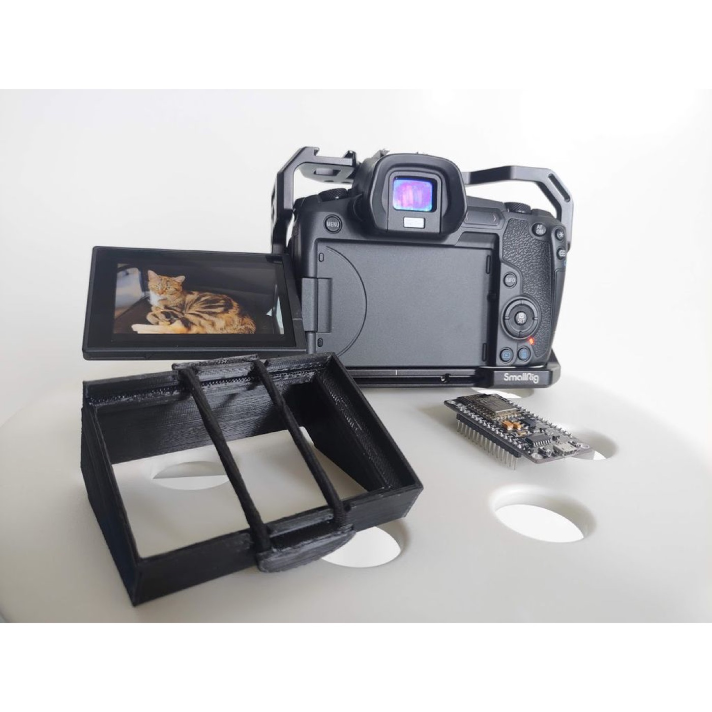 Canon EOS R için Monitor Göz Siperliği görsel 4