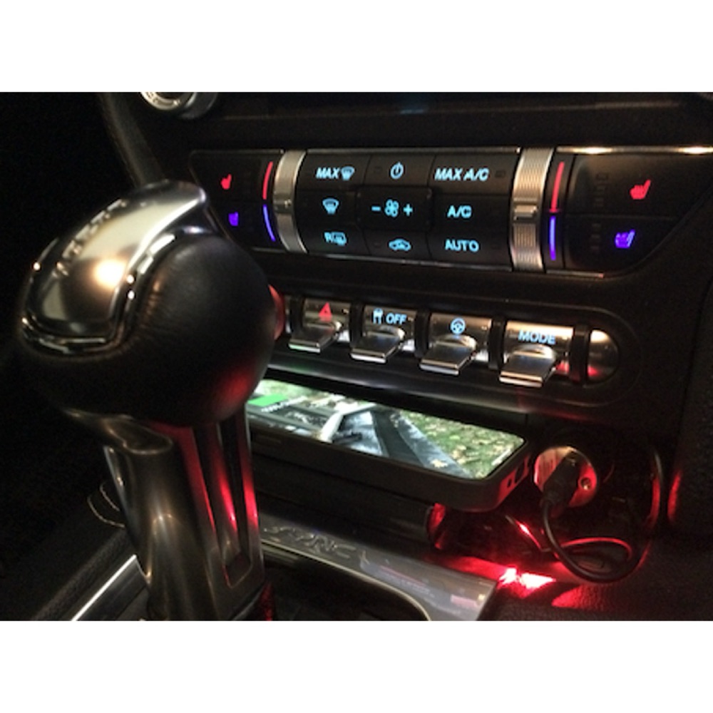 Ford Mustang (2015-2019) MagSafe Kablosuz Şarj Tutucusu görsel 2