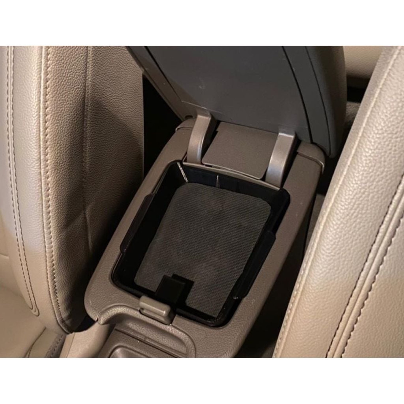 Chevrolet Cruze Orta Konsol Tepsisi görsel 2