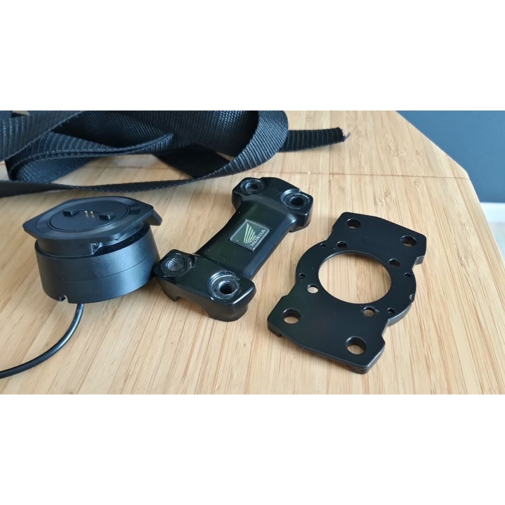 Honda NC Serisi TomTom Rider Navigasyon Montaj Adaptörü görsel 4