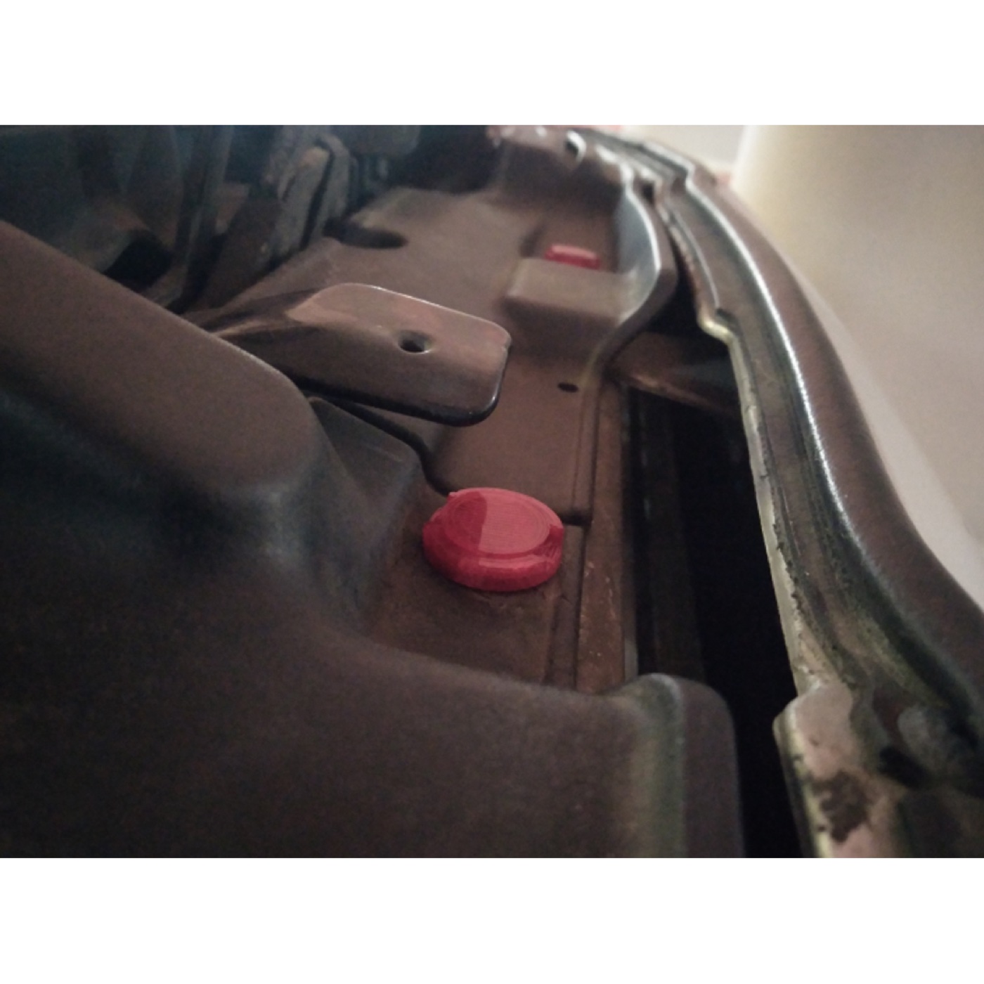 Toyota Kaput Altı Panel Pimi görsel 4